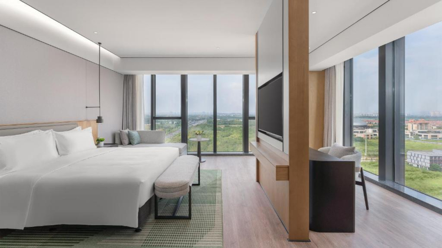 Bedroom 3, Holiday Inn WUHAN HOUGUAN LAKE, Wuhan