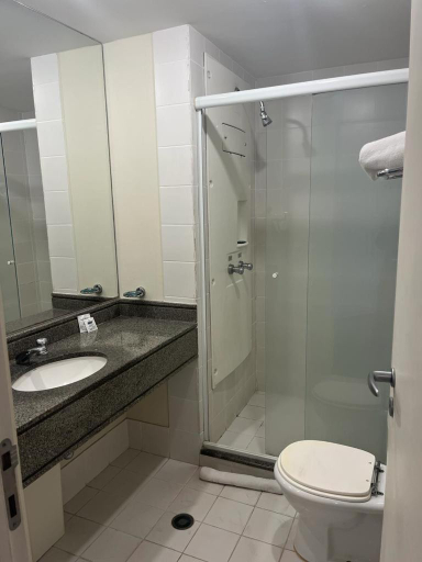 Bathroom 2, Lindo Flat ao Lado do Aeroporto de Congonhas, São Paulo