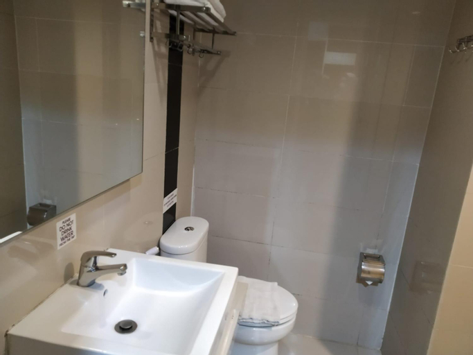 Bathroom 6