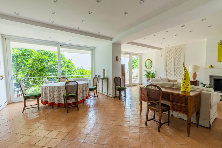 Others 5, Villa Lilia, Salerno