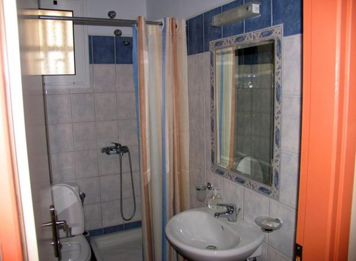 Bathroom, Apollon Hotel, Peloponnese