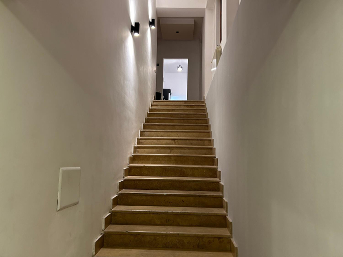 Others 5, One Day Hostel, Yerevan