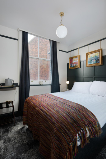 Bedroom 2, Swan & Railway Hotel Wigan, Wigan