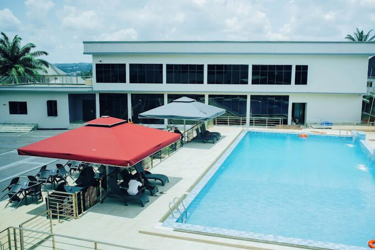 Sport & Beauty, Dalobi Hotel, Njikoka