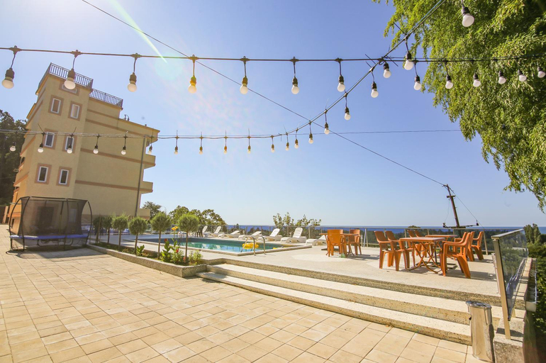 Others 5, Hotel "GrapeHill", Kobuleti