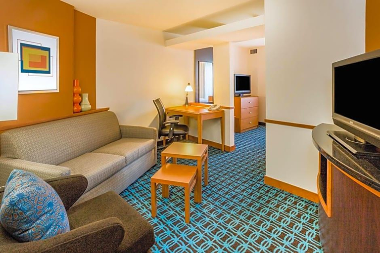 Public Area 3, Fairfield Inn & Suites by Marriott Turlock, Stanislaus