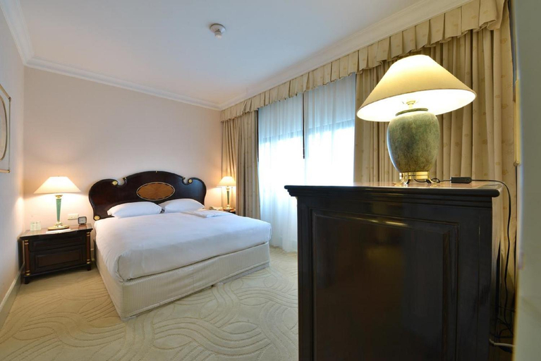 Bedroom 21