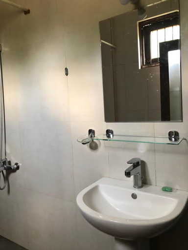 Bathroom 3, Seasons Villa, Dambulla