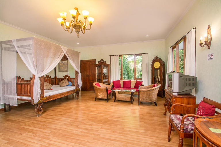 Bedroom 8