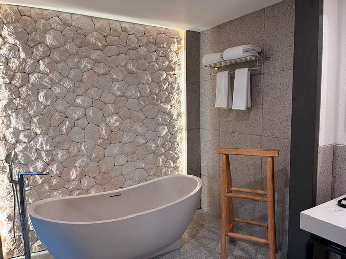 Bathroom 19