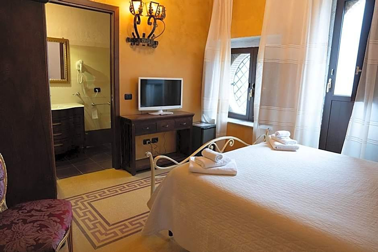 Bedroom 3, Residenza L'Antico Borgo Hotel, Vibo Valentia
