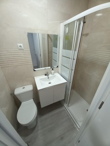 Bathroom 2, All Season Flat, Alicante