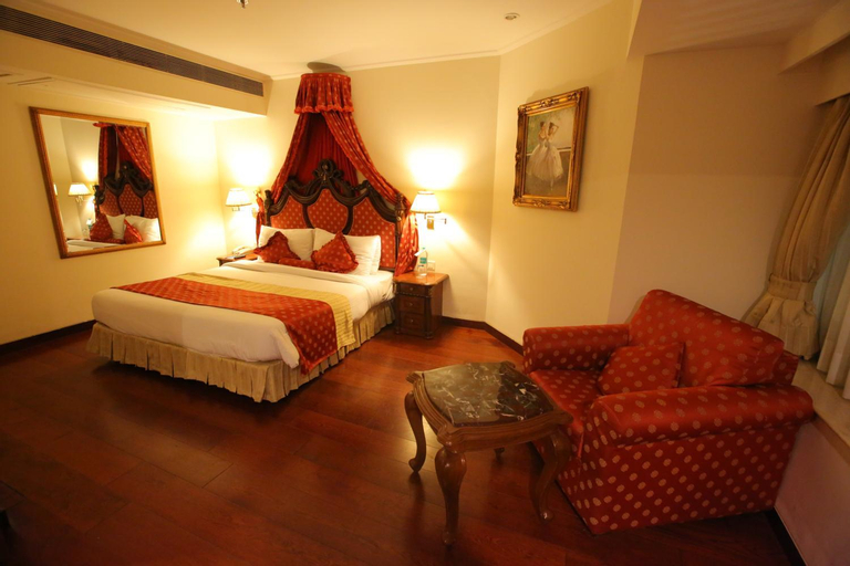 Bedroom 12
