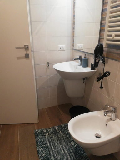 Others 2, Residenze Sorrentino, Bari