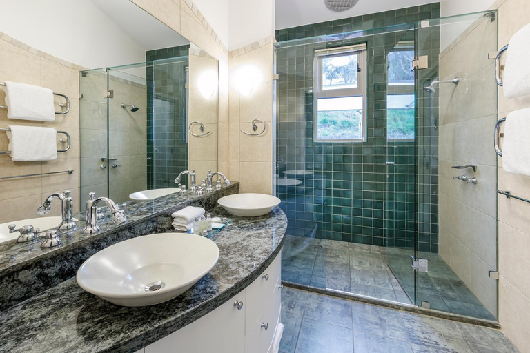 Bathroom 1, Chocolate Gannets, Colac-Otway - South