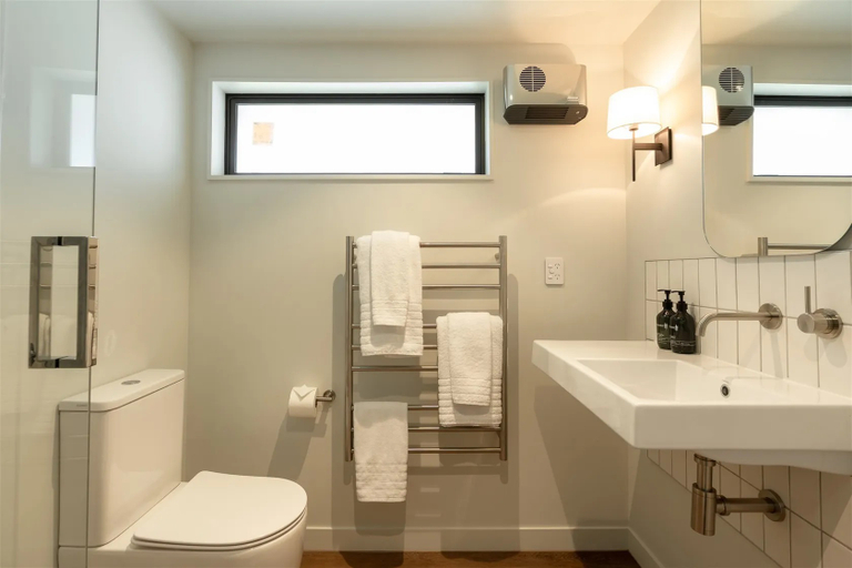 Bathroom 5, Edgewater Lake Wanaka, Queenstown-Lakes
