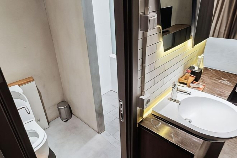 Bathroom 6