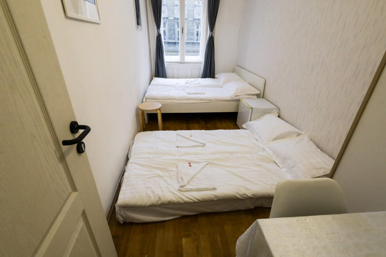 Others 3, Pest-port apartment 4 rooms for 16 person, Budapesti