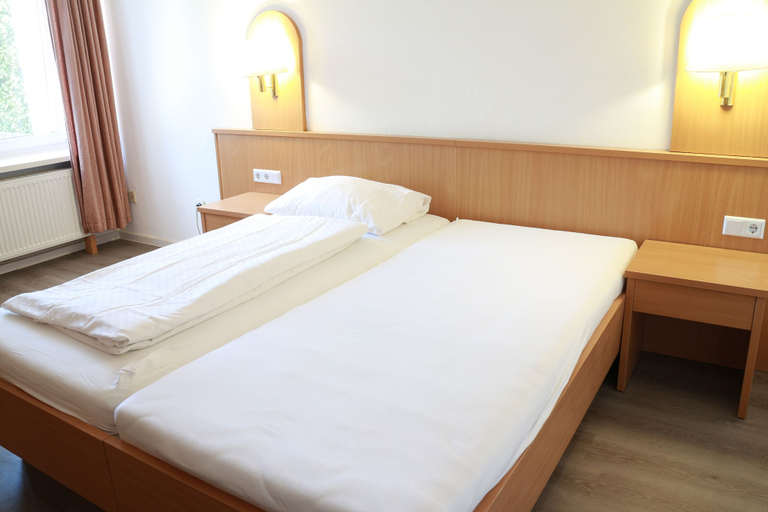 Bedroom 4, Steinberger Hof Übernachtungen, Schaumburg
