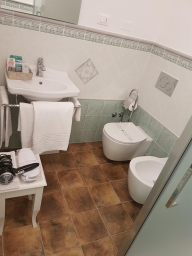 Bathroom 3, B&B Domvs tva, Chieti