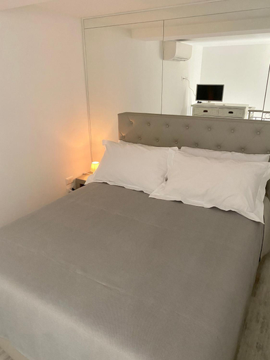 Bedroom 2, Palazzo Frami, Catania