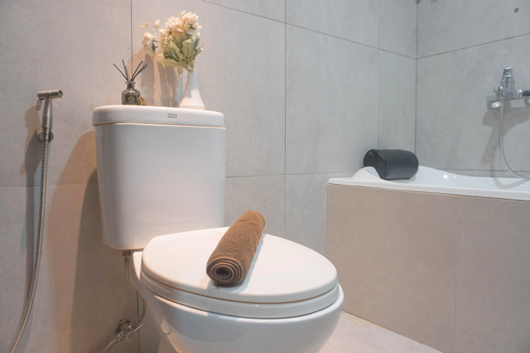 Bedroom 3, Comfy and Simply Design Studio at Pollux Chadstone Apartment By Travelio, Cikarang