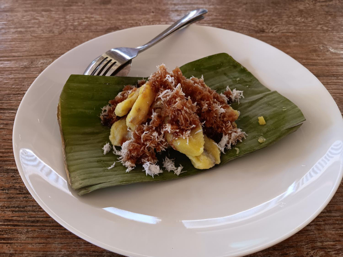 Food & Drinks 9
