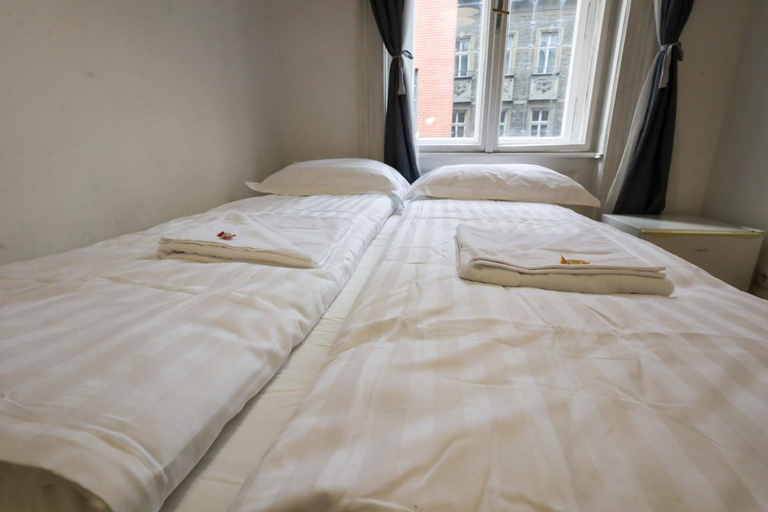 Others 2, Pest-port apartment 4 rooms for 16 person, Budapesti
