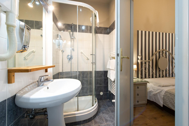 Bathroom 5, Residenza Ottaviani, Rome