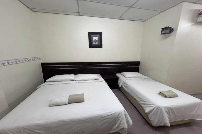 Bedroom 13