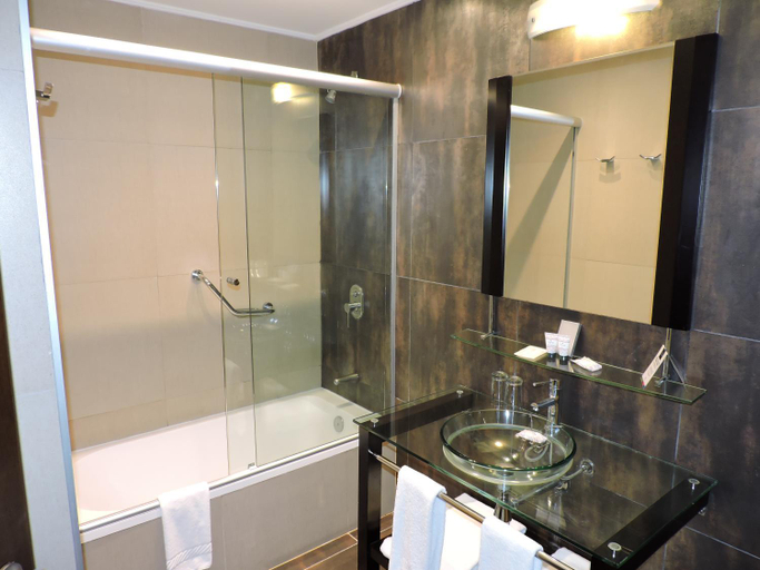 Bathroom 5, Regency Park Hotel + Spa, n.a349