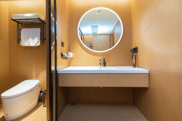 Bathroom 3, Ji Hotel Jiujiang Hukou Shizhongshan Avenue, Jiujiang