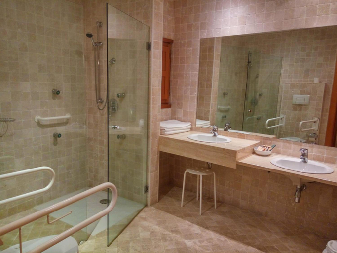 Bathroom 3, Rusticae El Milano Real Hotel, Ávila
