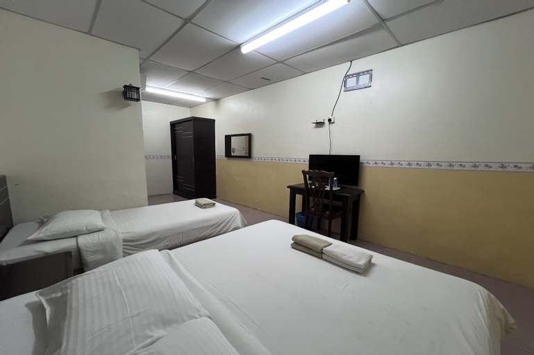 Bedroom 16