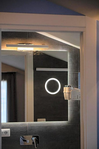 Bathroom 4, La Sorgente, Salerno
