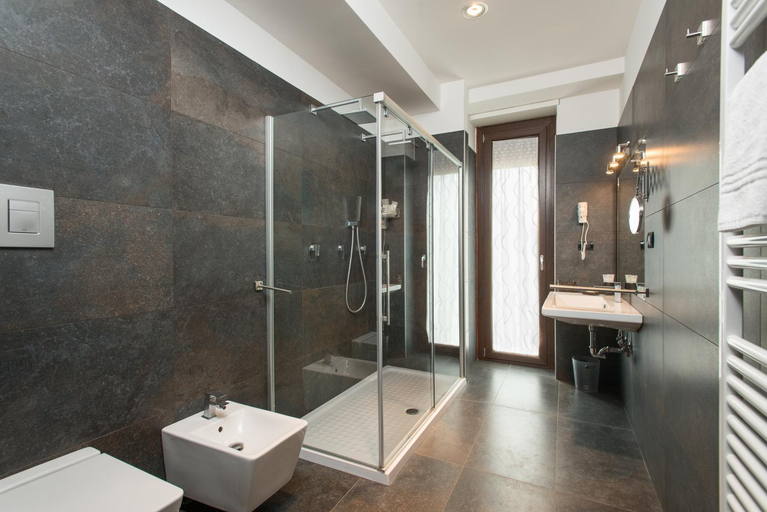 Bathroom 5, Hotel San Giorgio  Heaven Spa, Frosinone