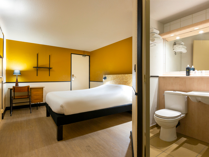 Bedroom 4, greet Hotel Villeneuve La Garenne, Hauts-de-Seine