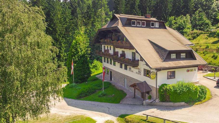 Pension Almhof, Villach Land