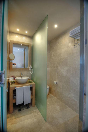 Bathroom 5, Lvzz Hotel, Bodrum