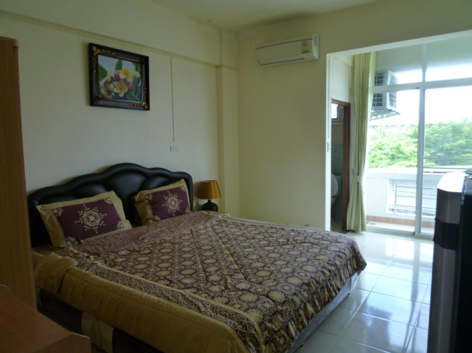 Bedroom 6