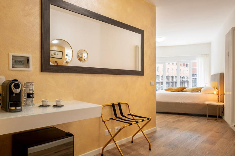 Others 2, Marconi28suites, Bologna