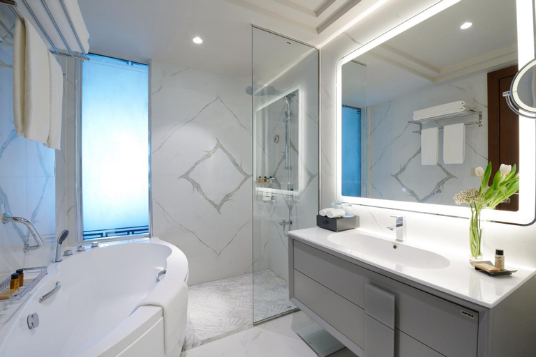 Bathroom 17