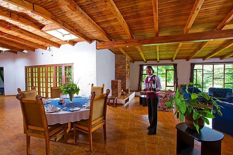 Public Area 3, Dik Dik Hotel, Meru