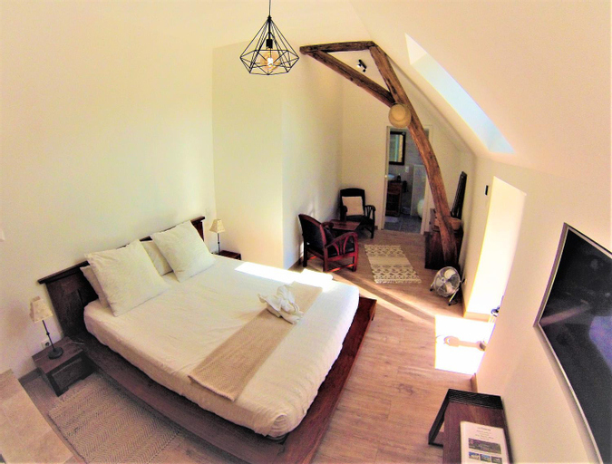 Bedroom 2, La Closeraie, Loir-et-Cher