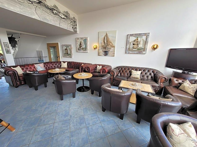 Public Area 3, Aquarius, Aurich
