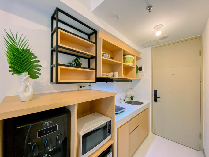 Others 2, Minimalist Cozy Studio Apartment Tokyo Riverside PIK 2 By Travelio, Tangerang