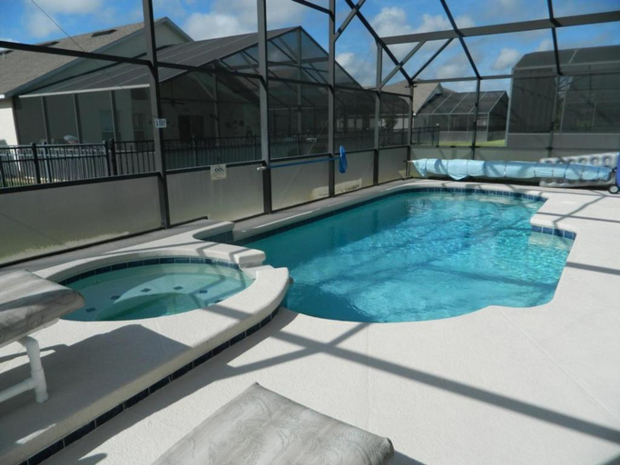 Sport & Beauty, 521 Kildrummy Drive Villa #56338, Polk