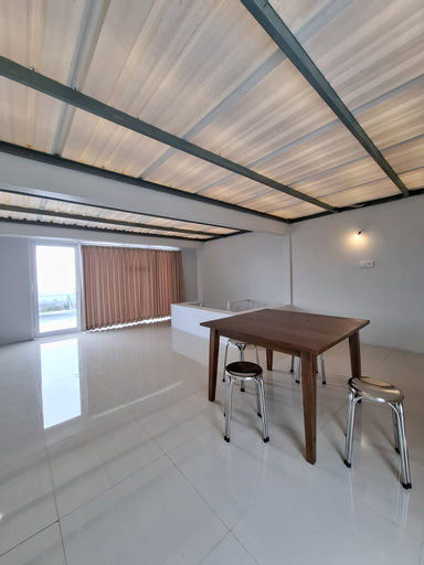 Dining Room 8