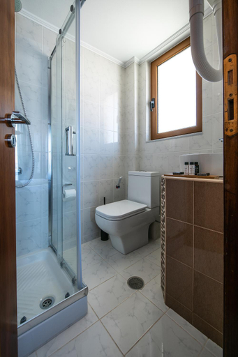 Bathroom 5, Cyrenia Guesthouse, Peloponnese