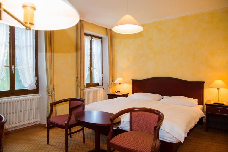 Others 4, Hotel de Bahyse, Pays-d'Enhaut